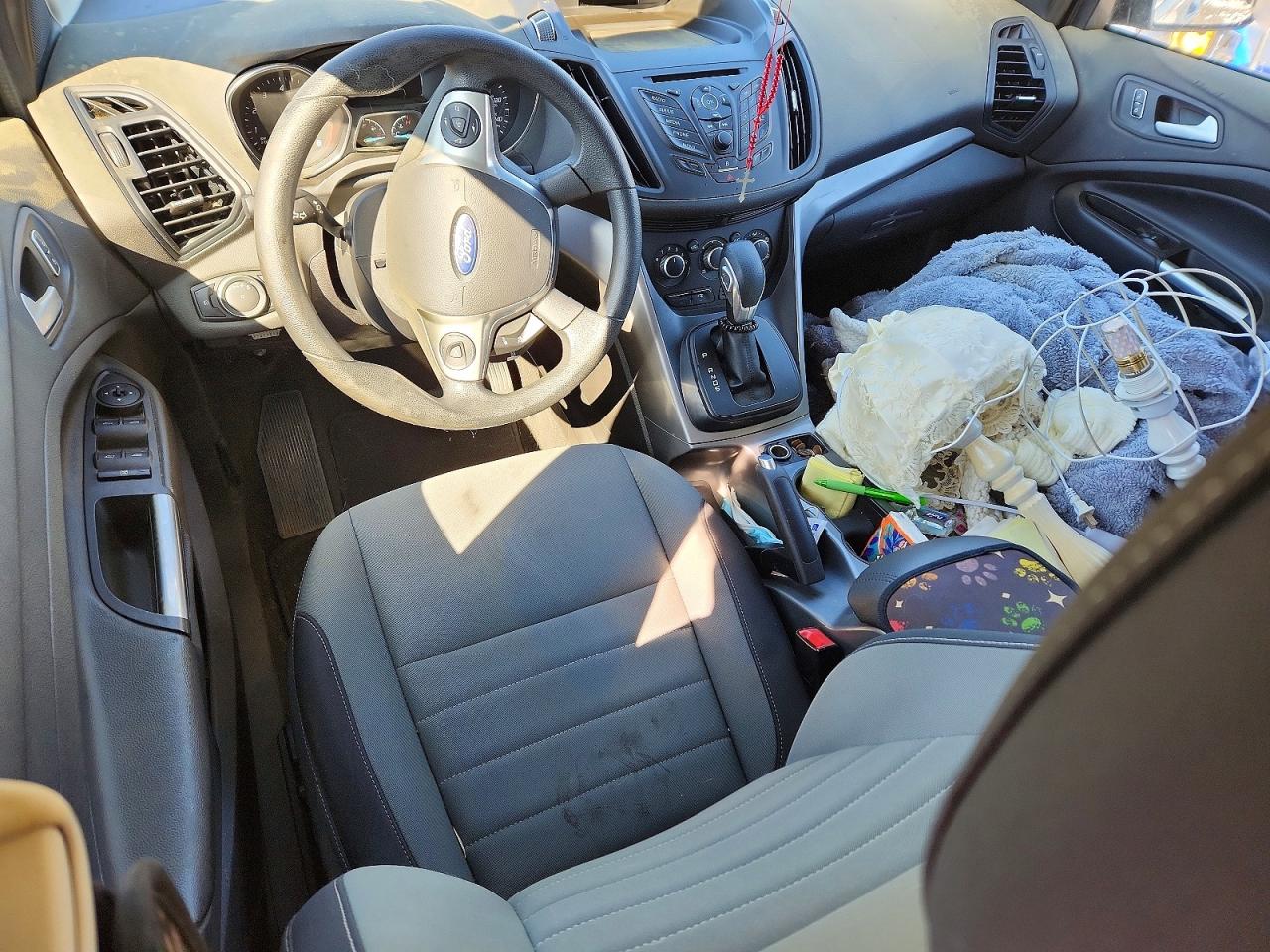 2016 FORD ESCAPE SE photo 8