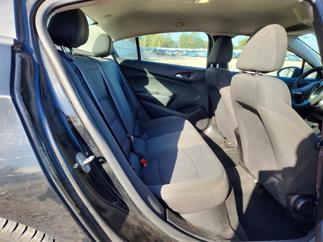 2016 CHEVROLET CRUZE LS photo 19