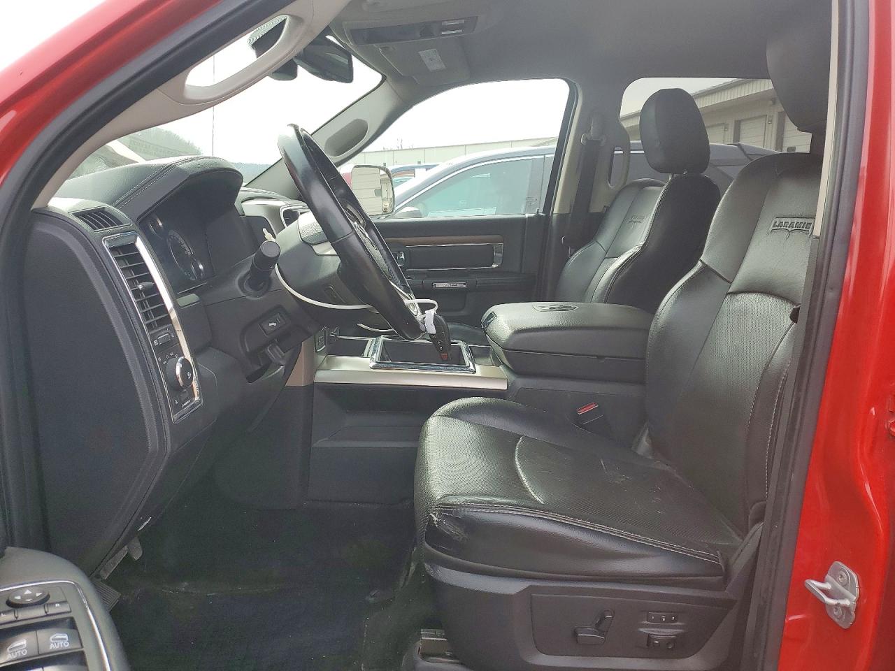 2014 RAM 1500 LARAMIE photo 13