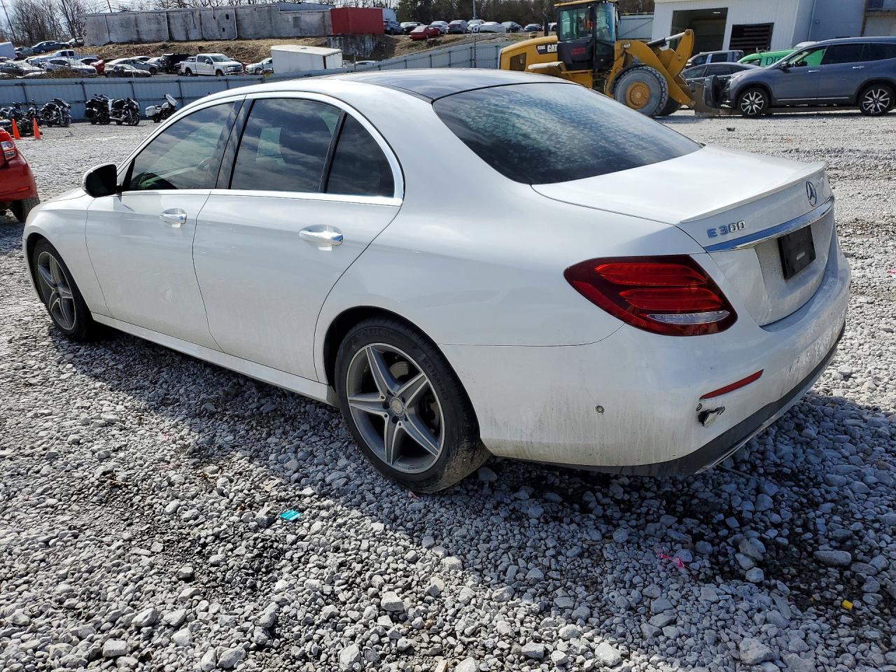 2017 MERCEDES-BENZ E 300 4MATIC photo 2
