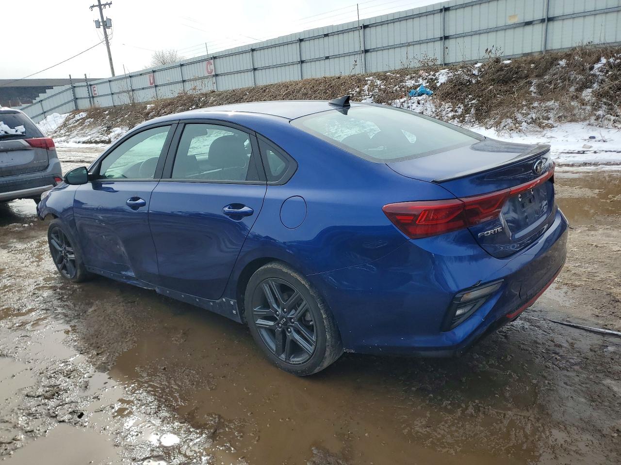 2021 KIA FORTE GT-LINE photo 4