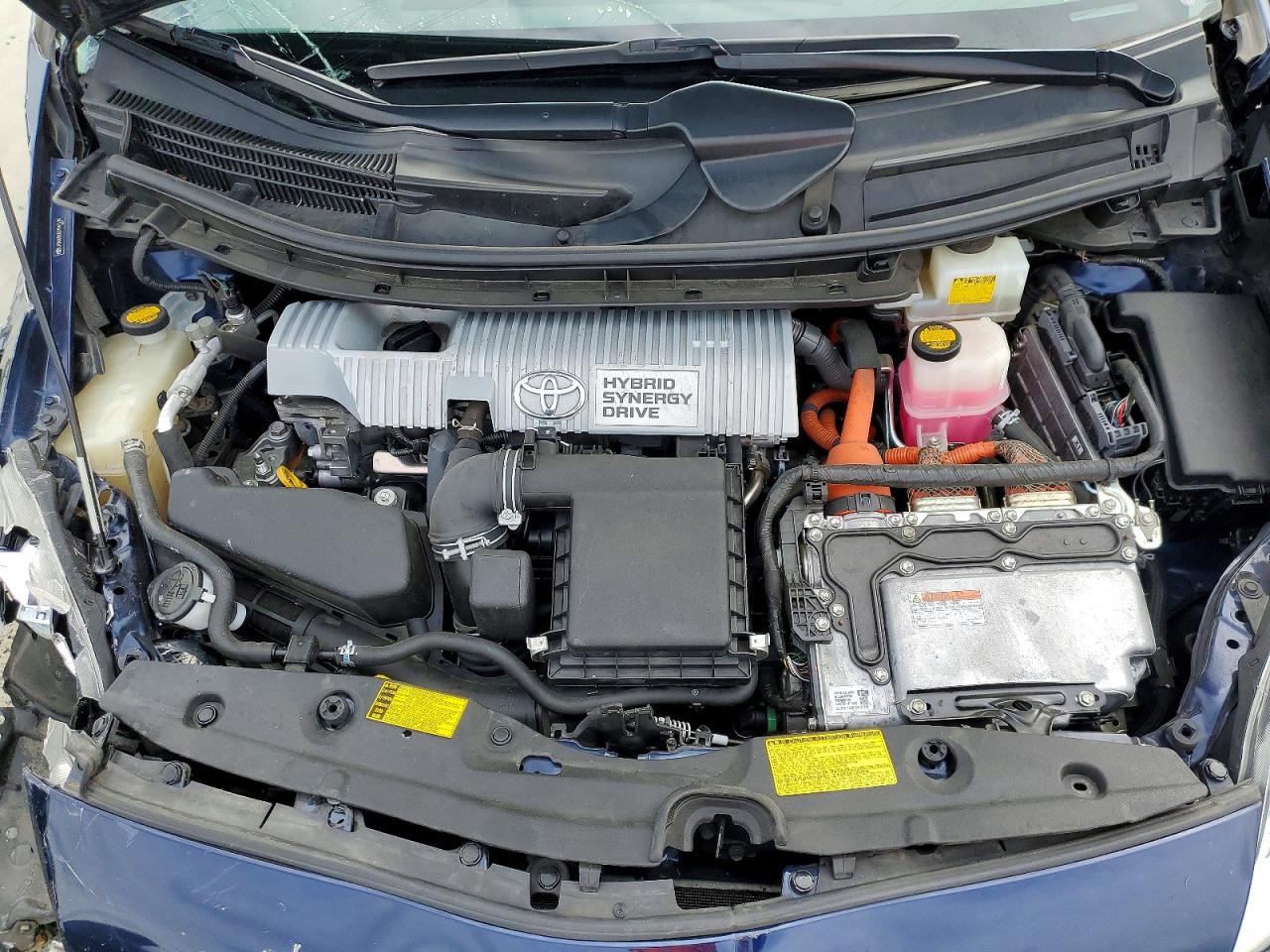 2012 TOYOTA PRIUS THREE photo 11