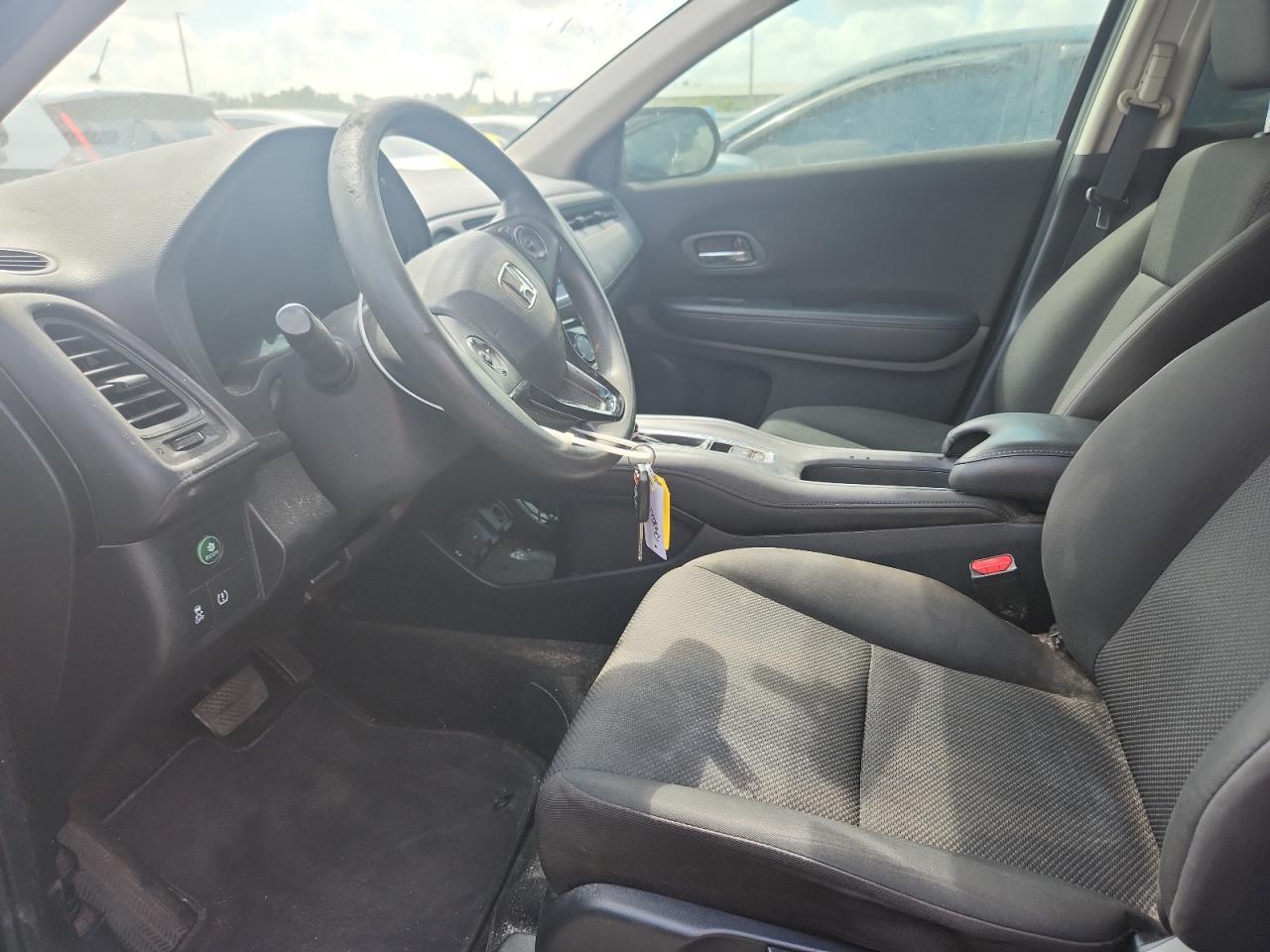 2016 HONDA HR-V LX photo 13