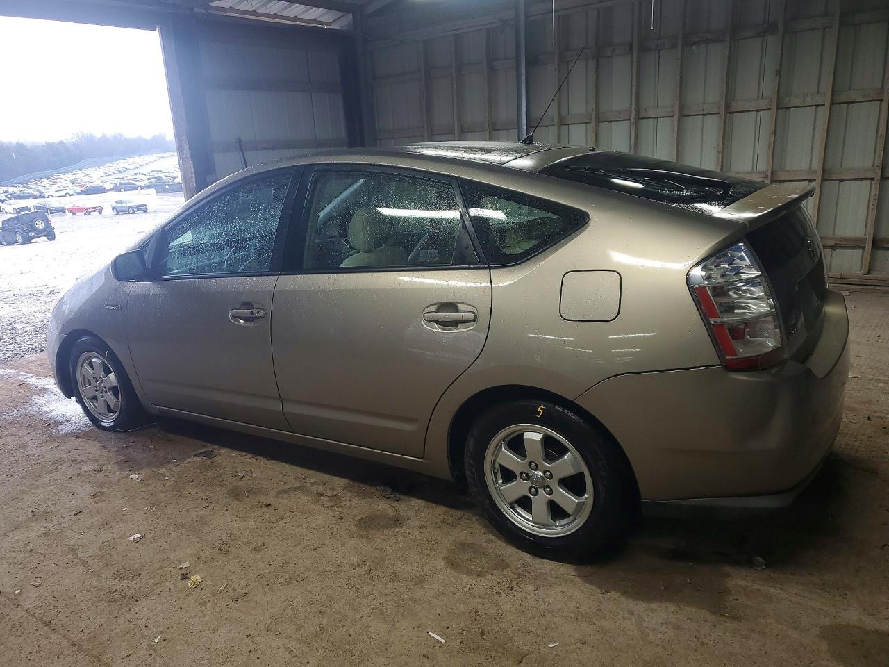 2009 TOYOTA PRIUS BASE photo 2
