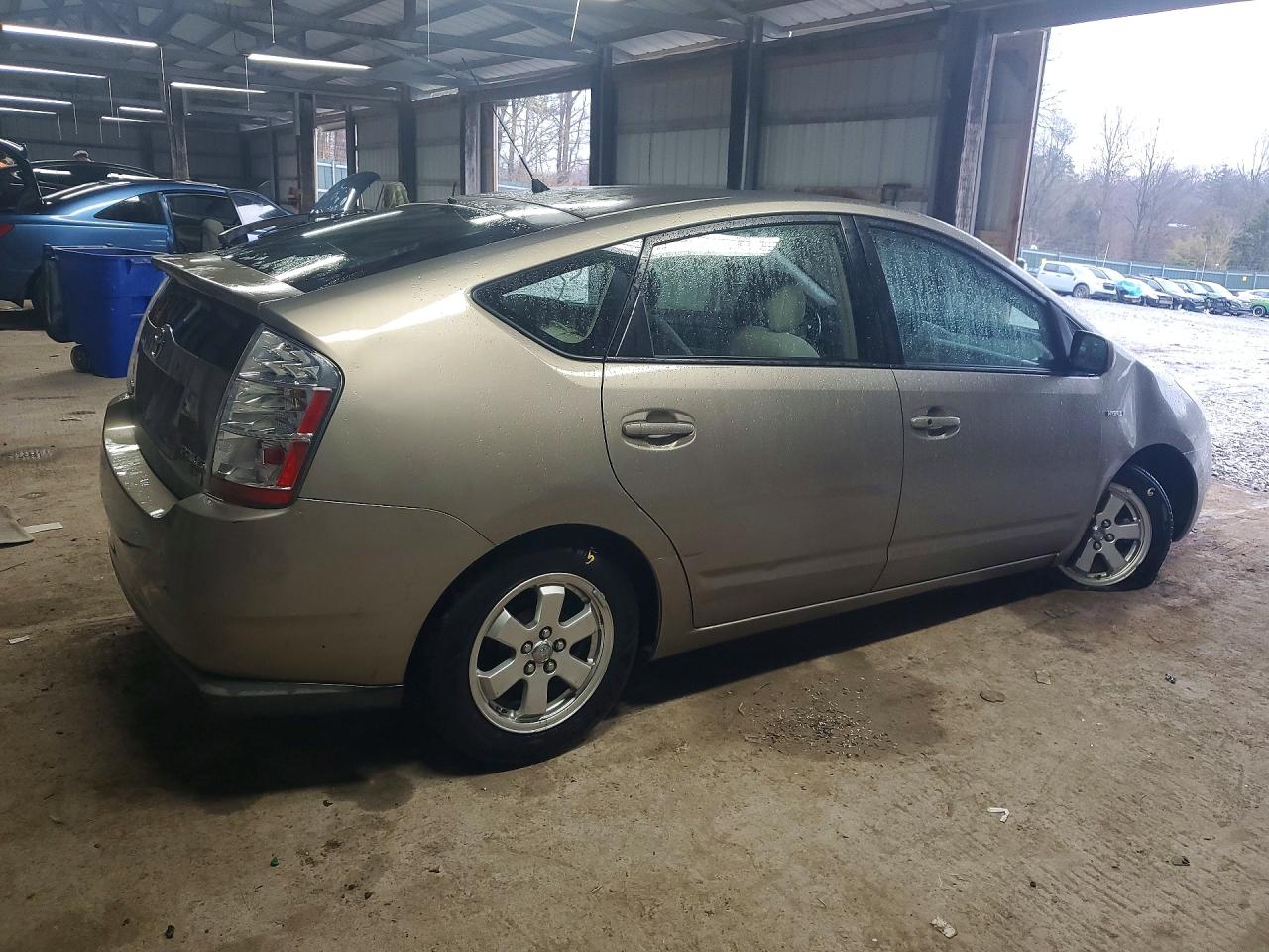 2009 TOYOTA PRIUS BASE photo 3