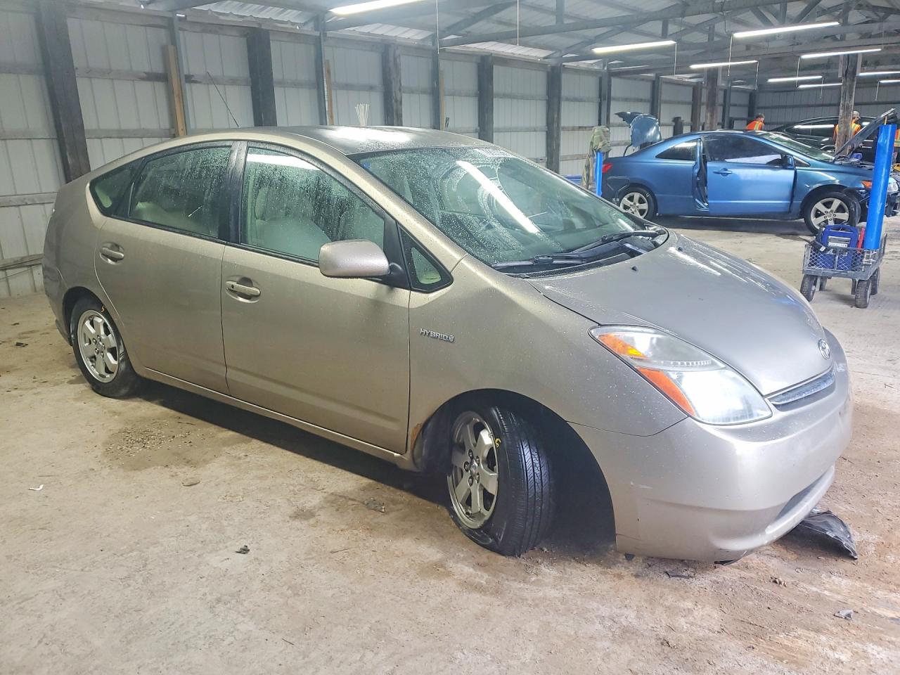 2009 TOYOTA PRIUS BASE photo 4