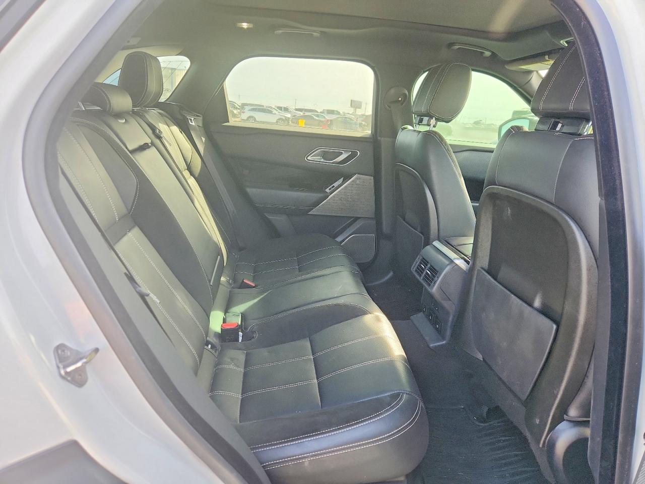 2019 LAND ROVER RANGE ROVER VELAR R-DYNAMIC SE photo 21