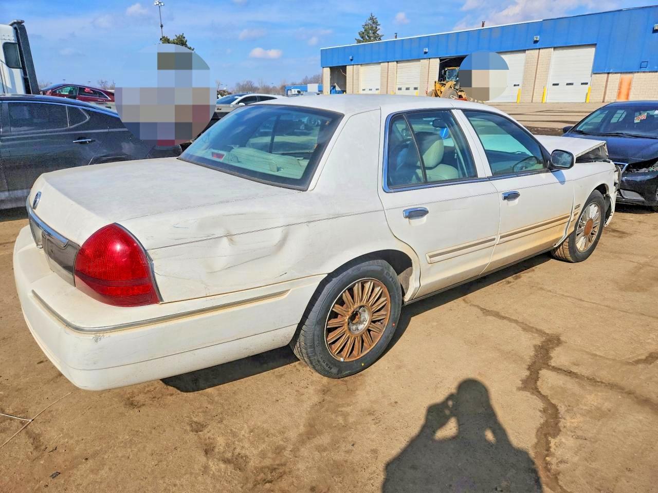 2010 MERCURY GRAND MARQUIS LS photo 7