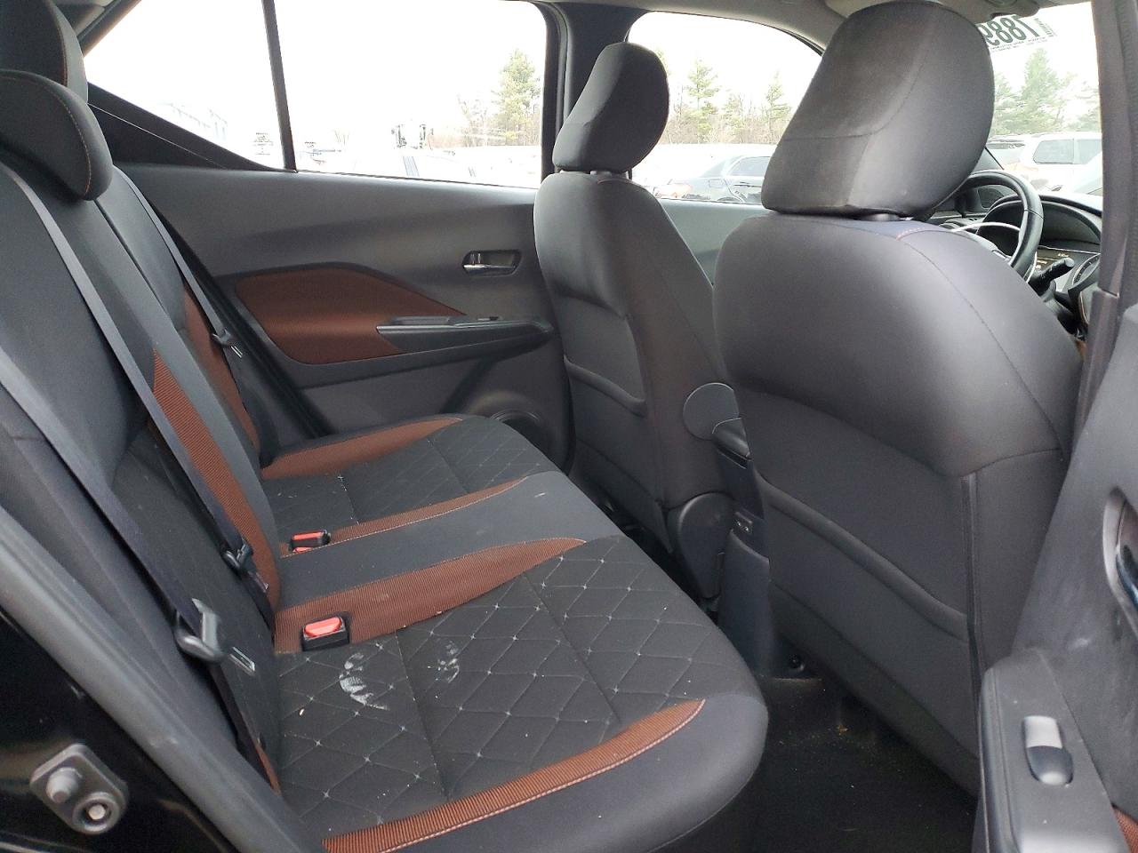 2019 NISSAN KICKS SR photo 10