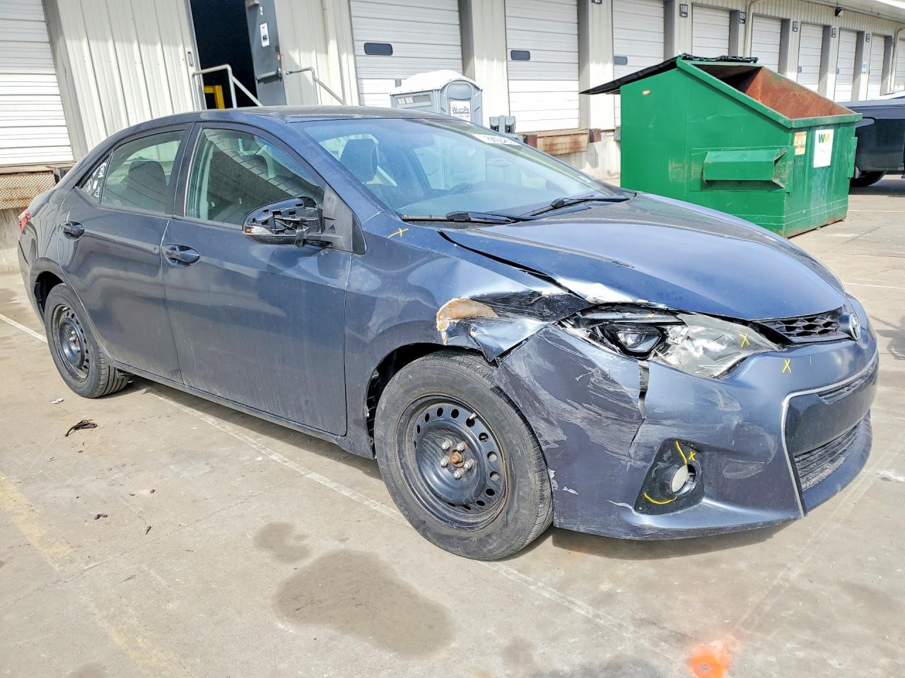 2015 TOYOTA COROLLA photo 4