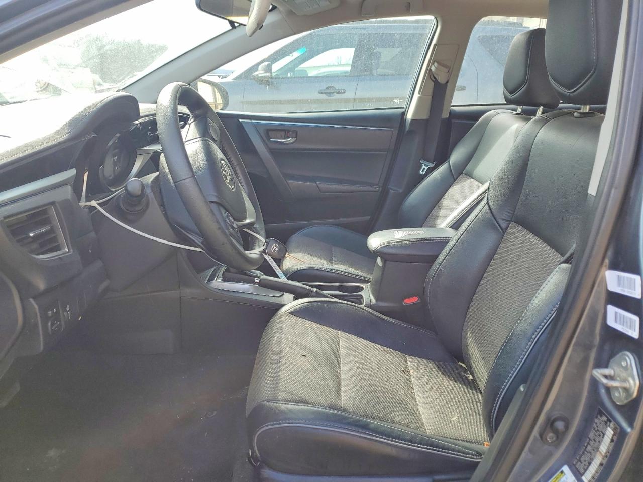 2015 TOYOTA COROLLA photo 7