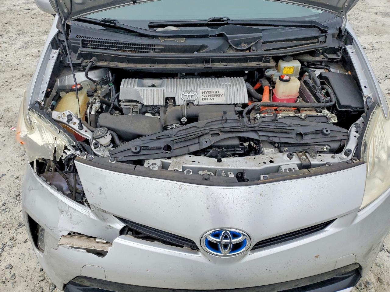 2015 TOYOTA PRIUS FOUR photo 21