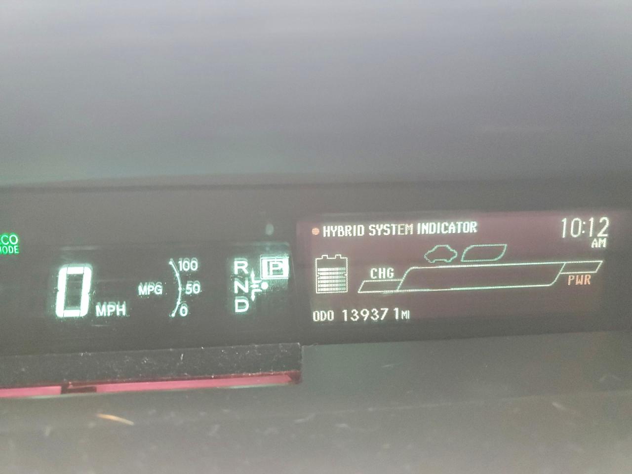2015 TOYOTA PRIUS FOUR photo 17
