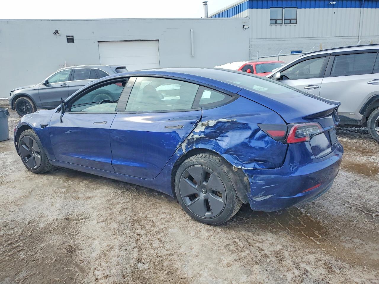 2022 TESLA MODEL 3 photo 2