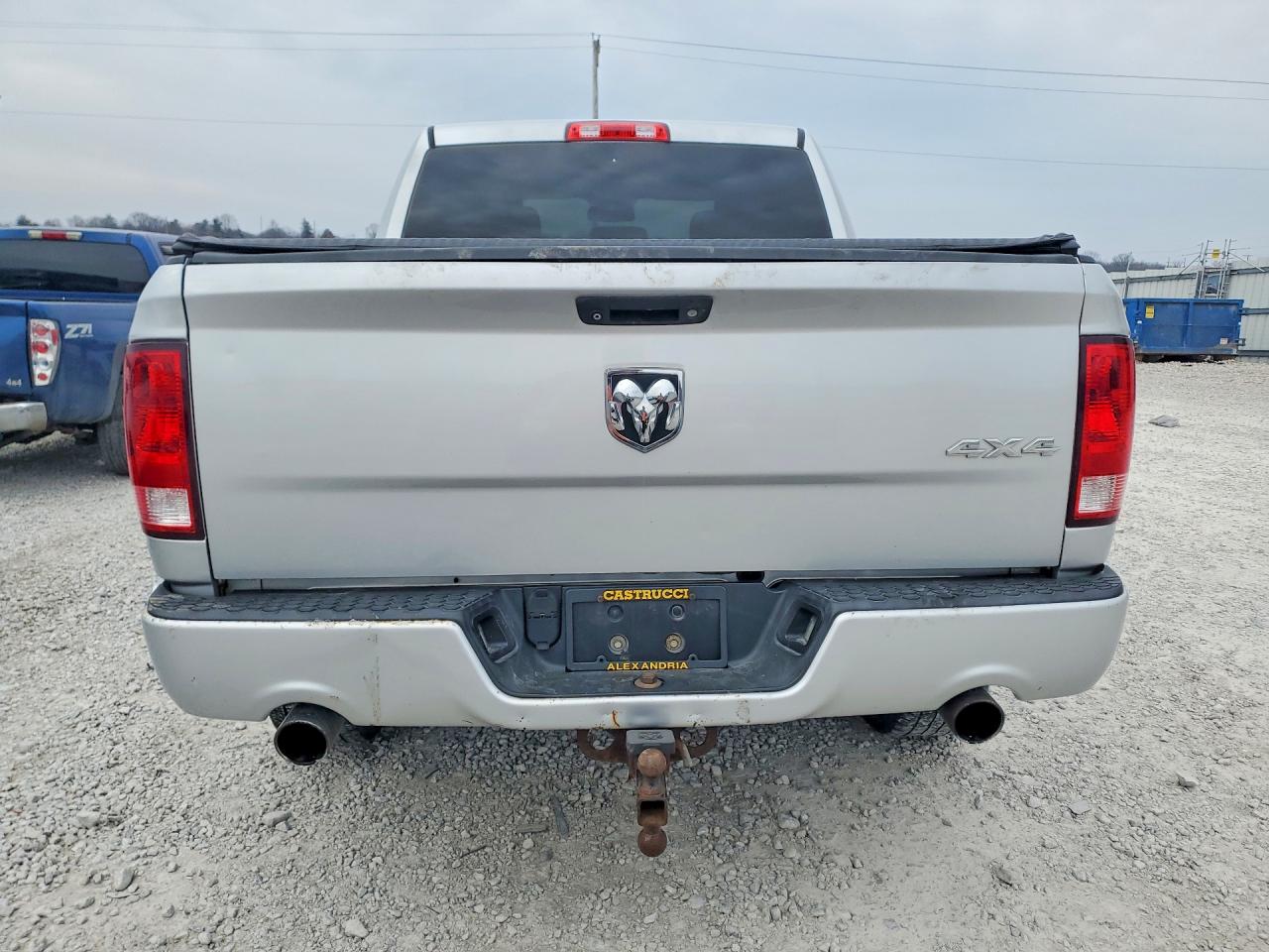 2015 RAM 1500 ST photo 11