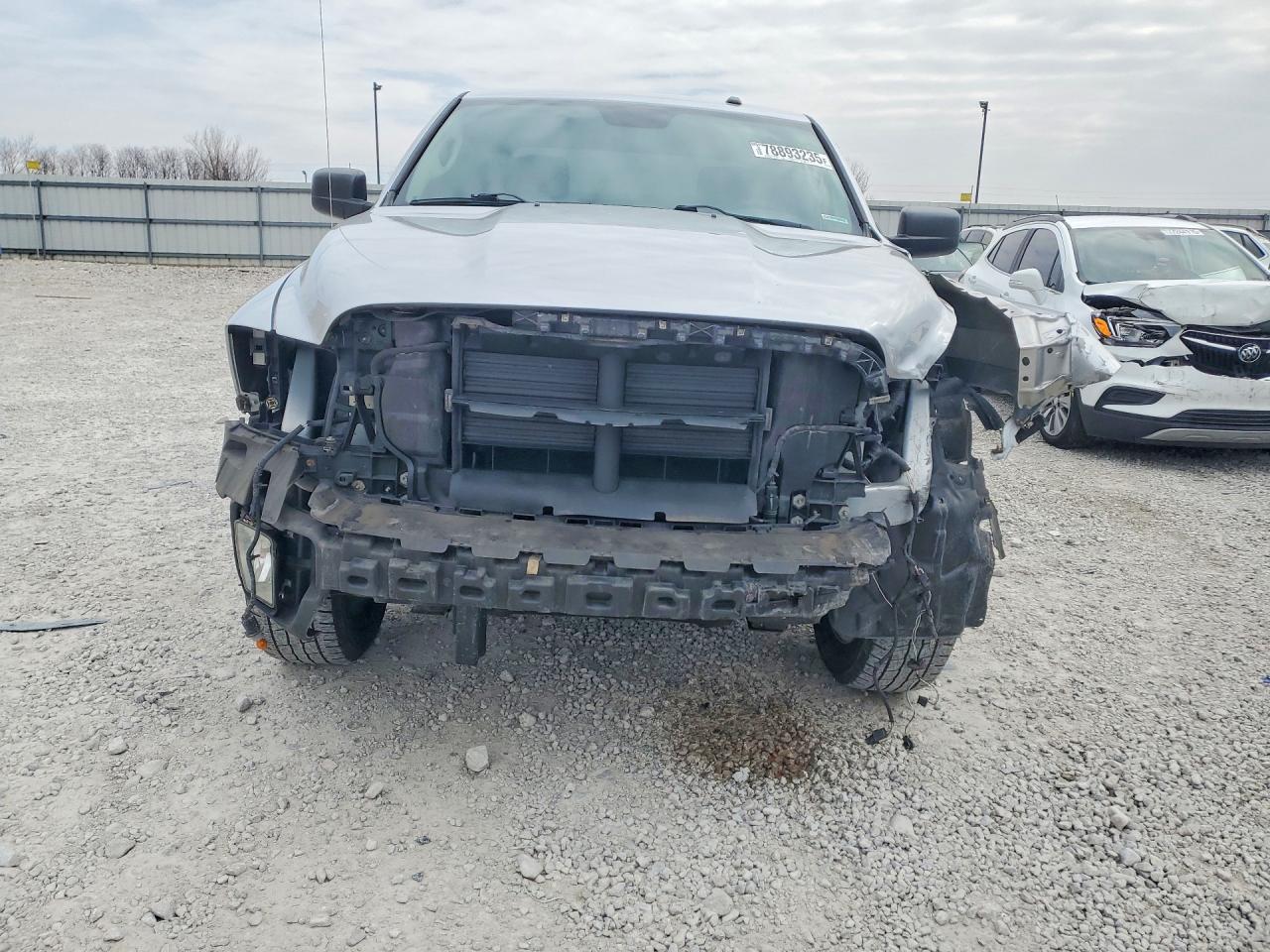 2015 RAM 1500 ST photo 9
