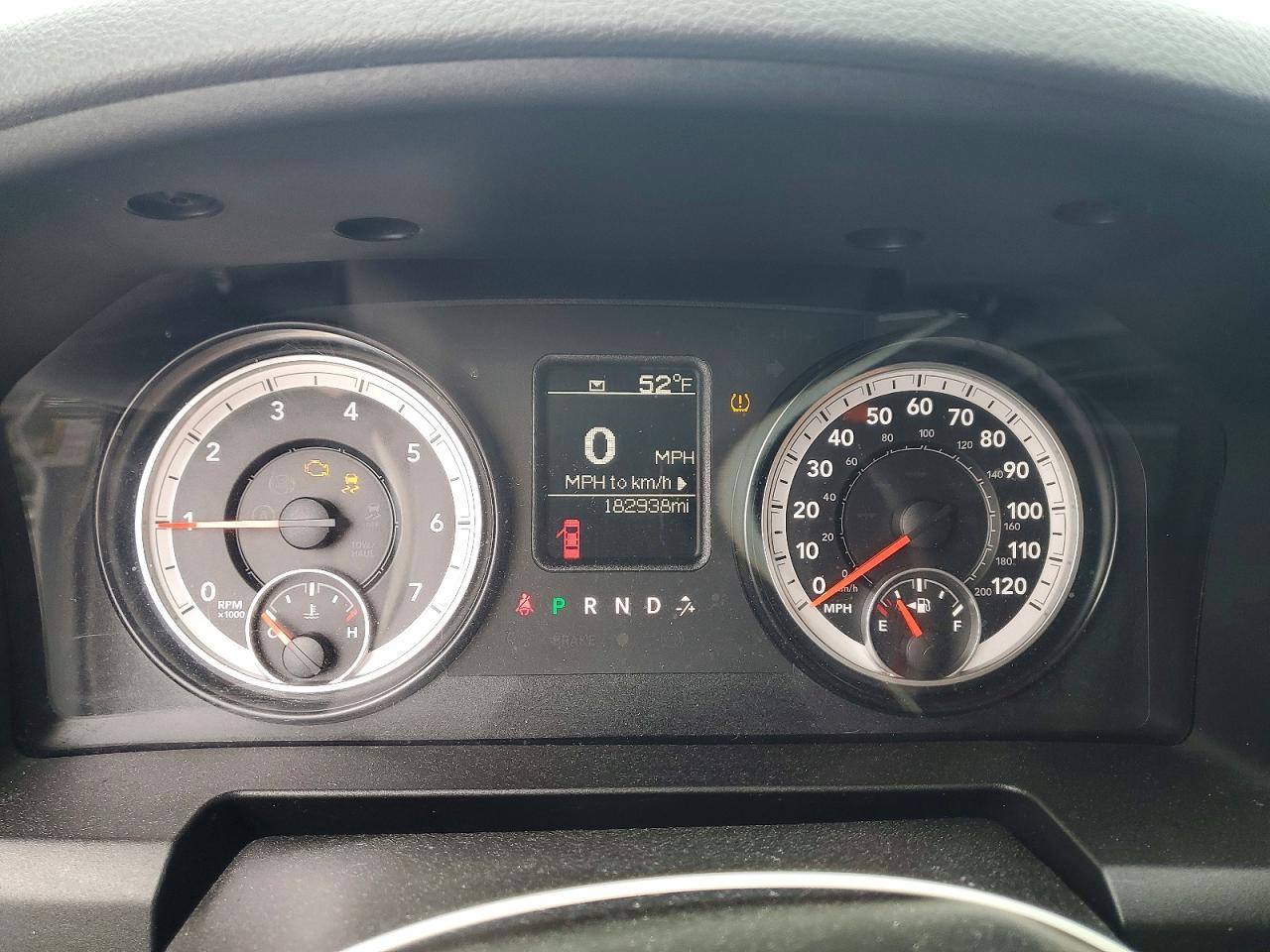 2015 RAM 1500 ST photo 17
