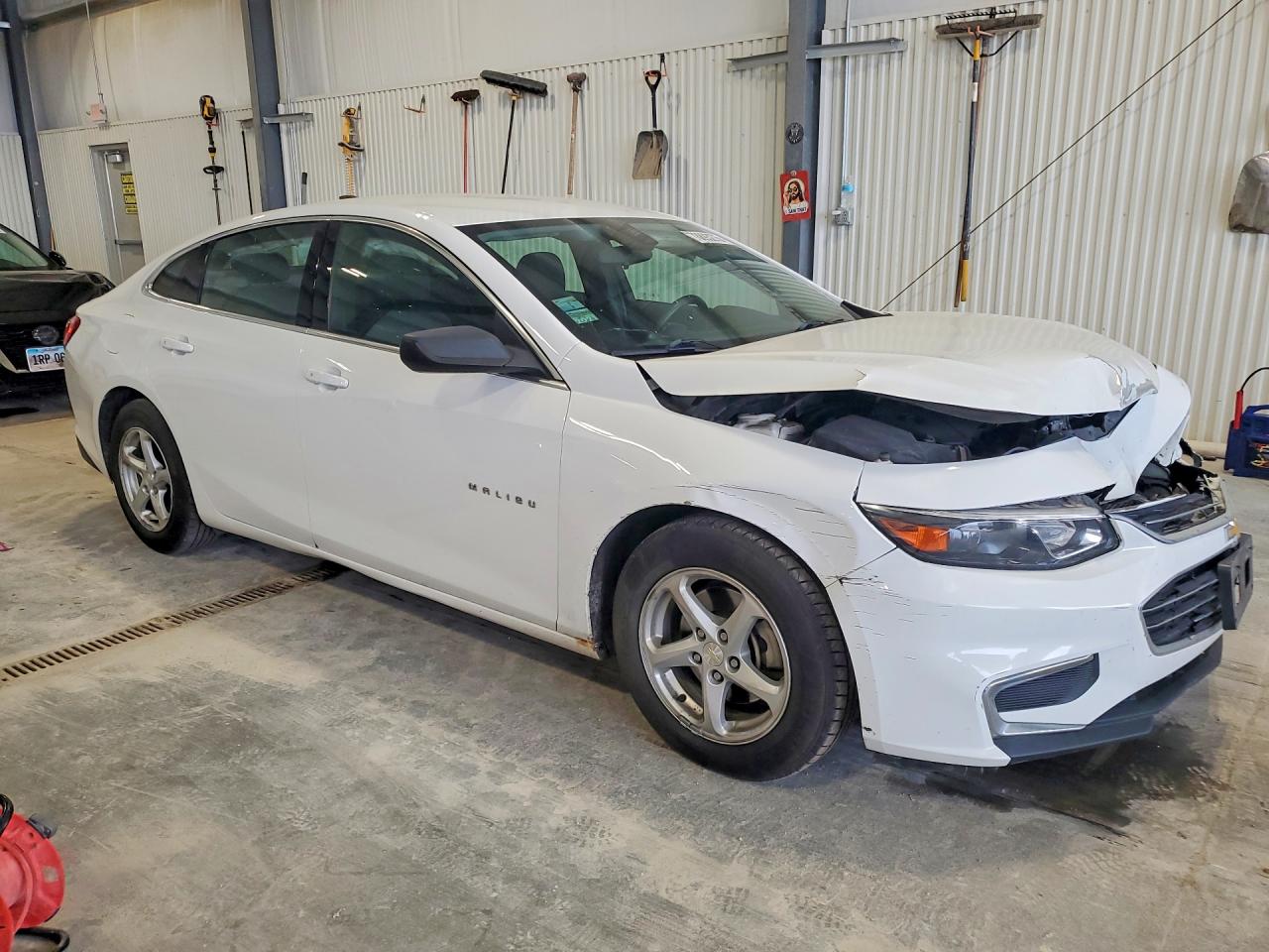 2017 CHEVROLET MALIBU LS photo 4
