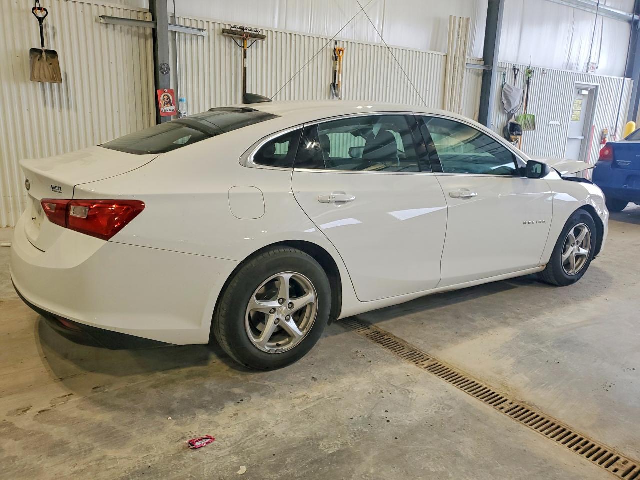 2017 CHEVROLET MALIBU LS photo 3