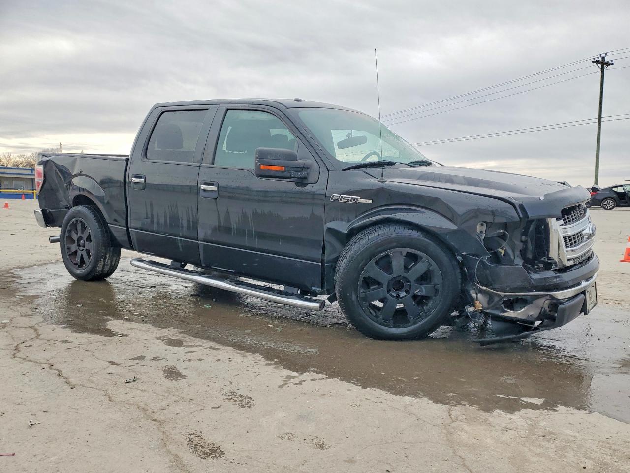 2013 FORD F150 SUPERCREW photo 4