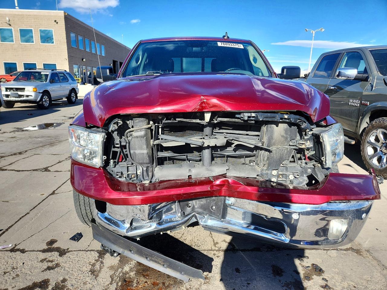 2016 RAM 1500 SLT photo 5