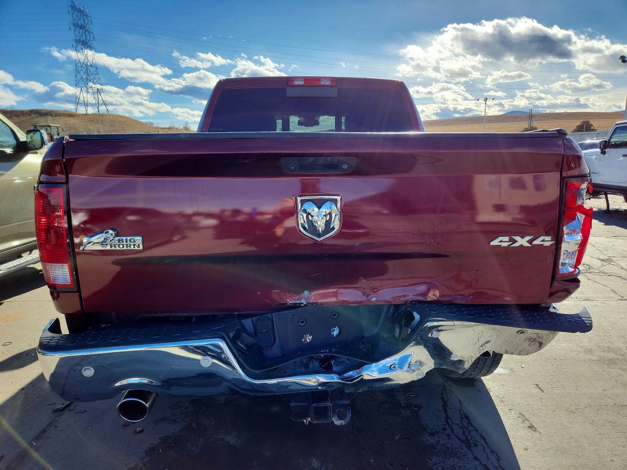 2016 RAM 1500 SLT photo 6