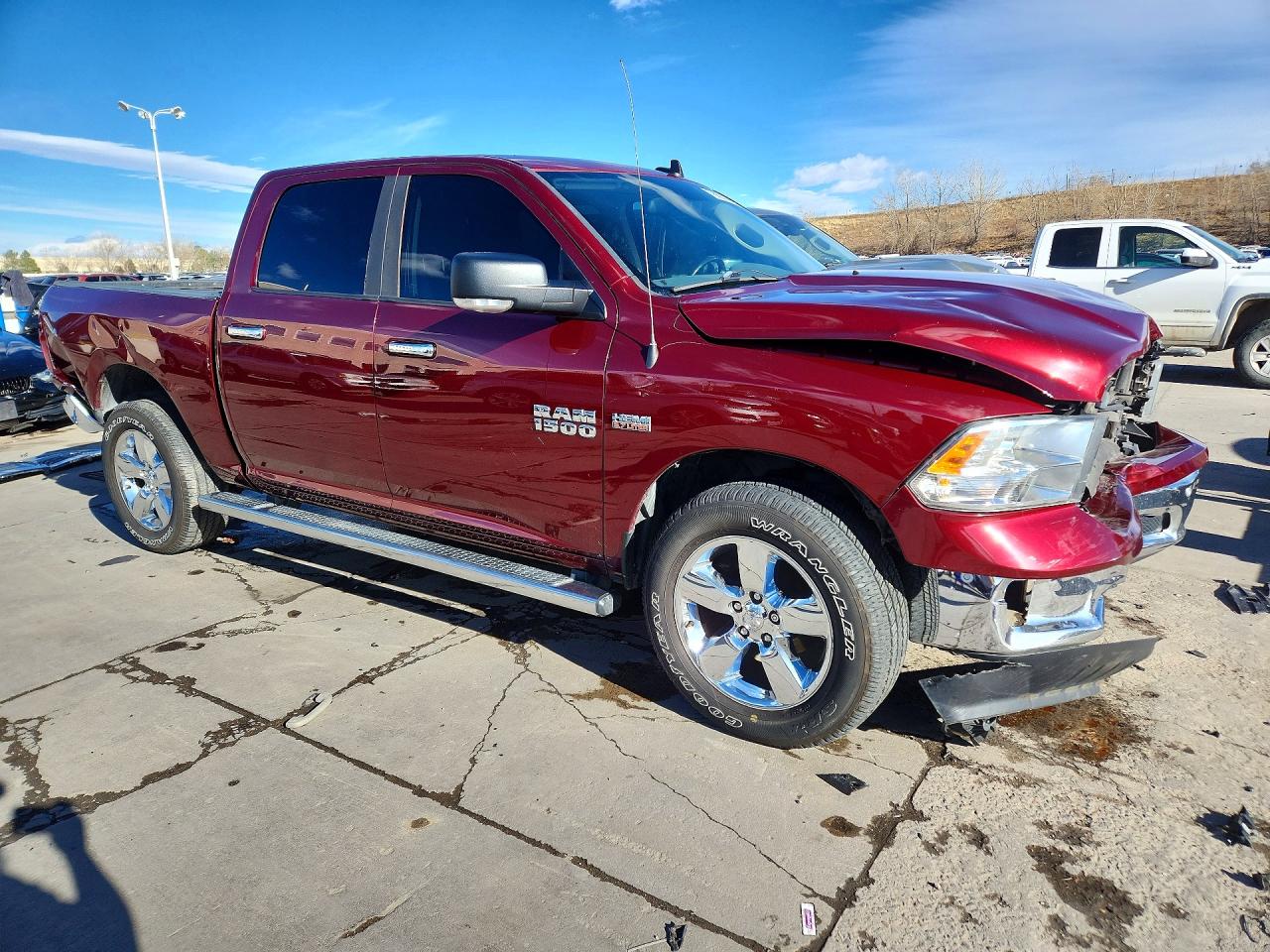 2016 RAM 1500 SLT photo 4