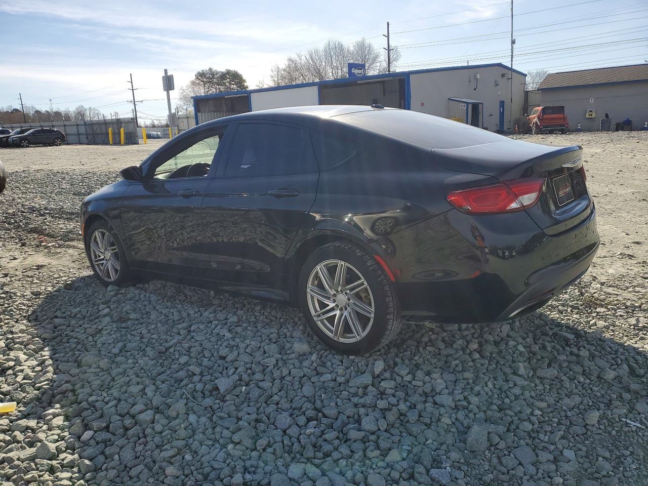 2015 CHRYSLER 200 S photo 3