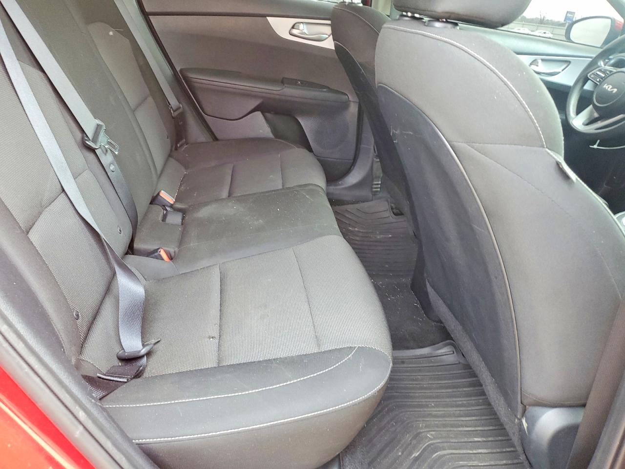 2024 KIA FORTE LXS photo 28