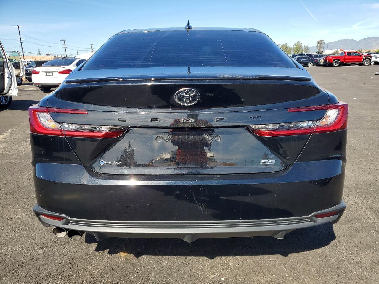2025 TOYOTA CAMRY SE photo 6