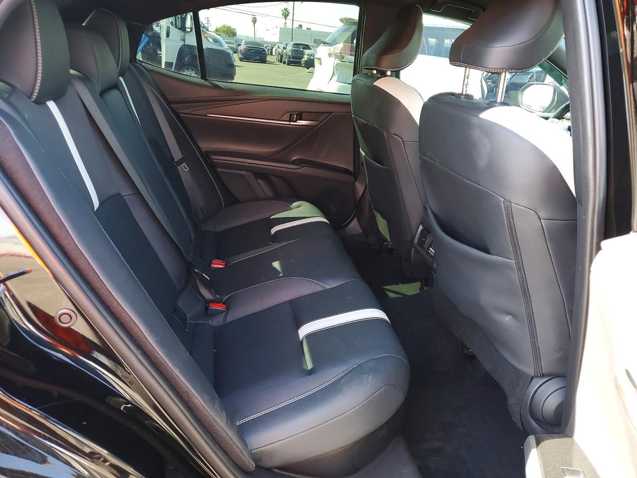 2025 TOYOTA CAMRY SE photo 10