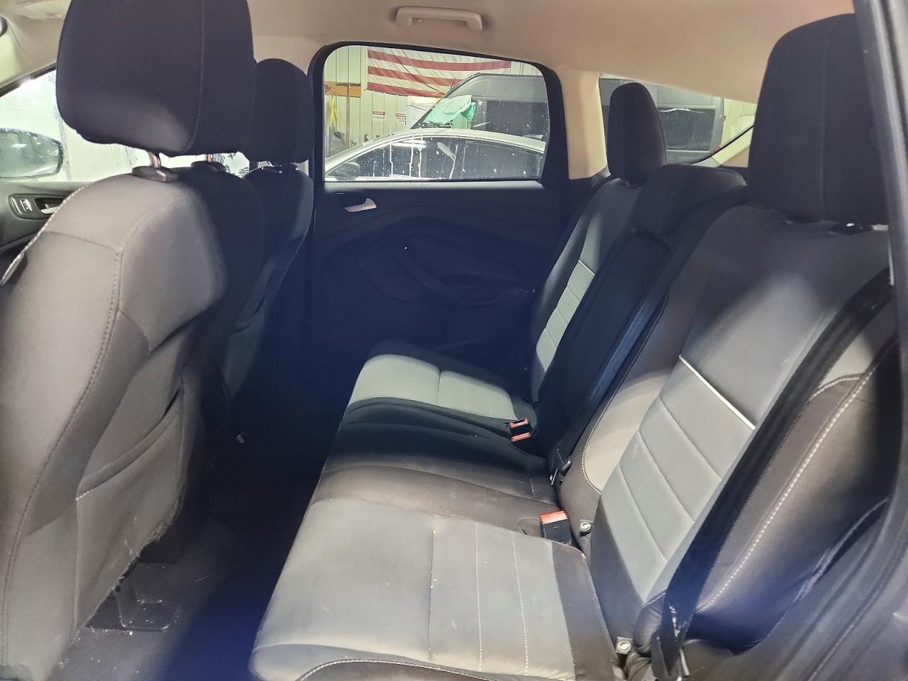 2014 FORD ESCAPE SE photo 31