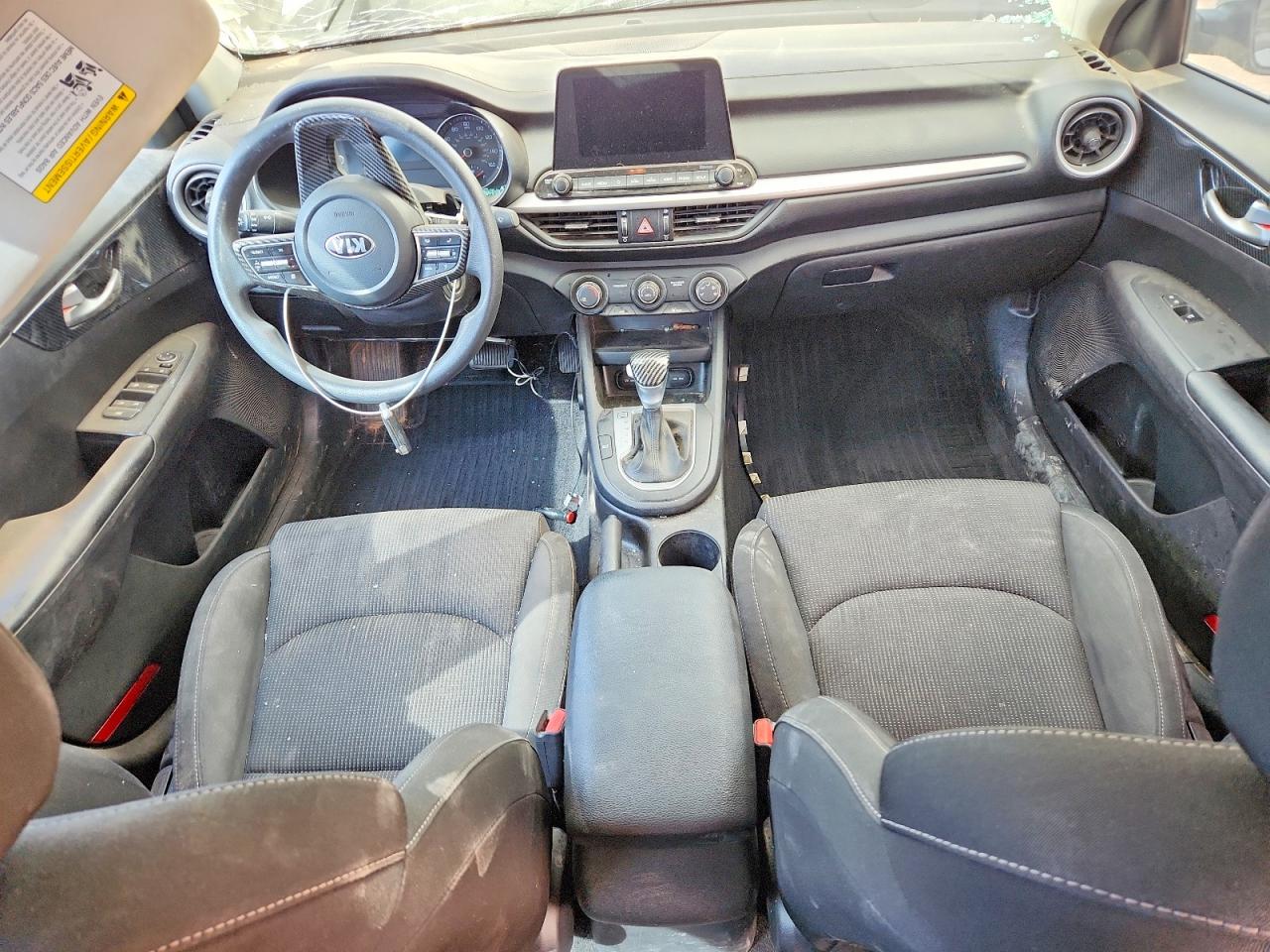 2021 KIA FORTE LXS photo 22