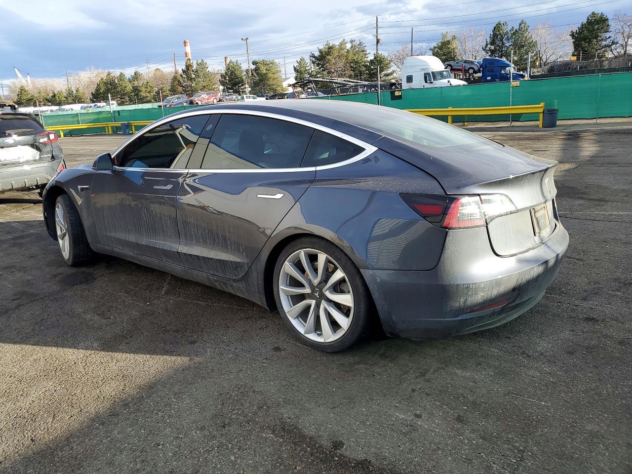 2019 TESLA MODEL 3 photo 2