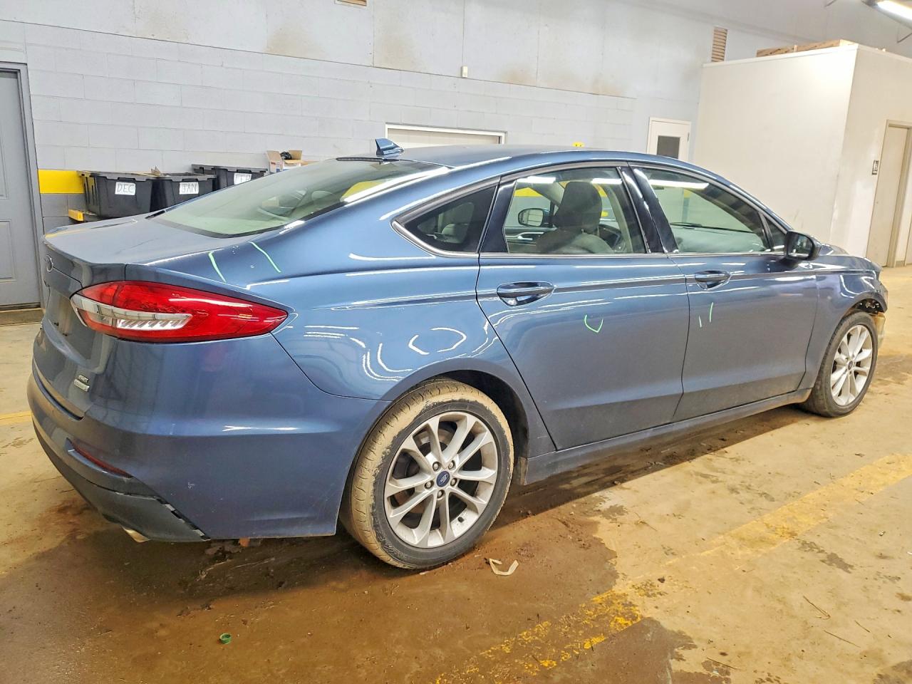 2019 FORD FUSION SE photo 3