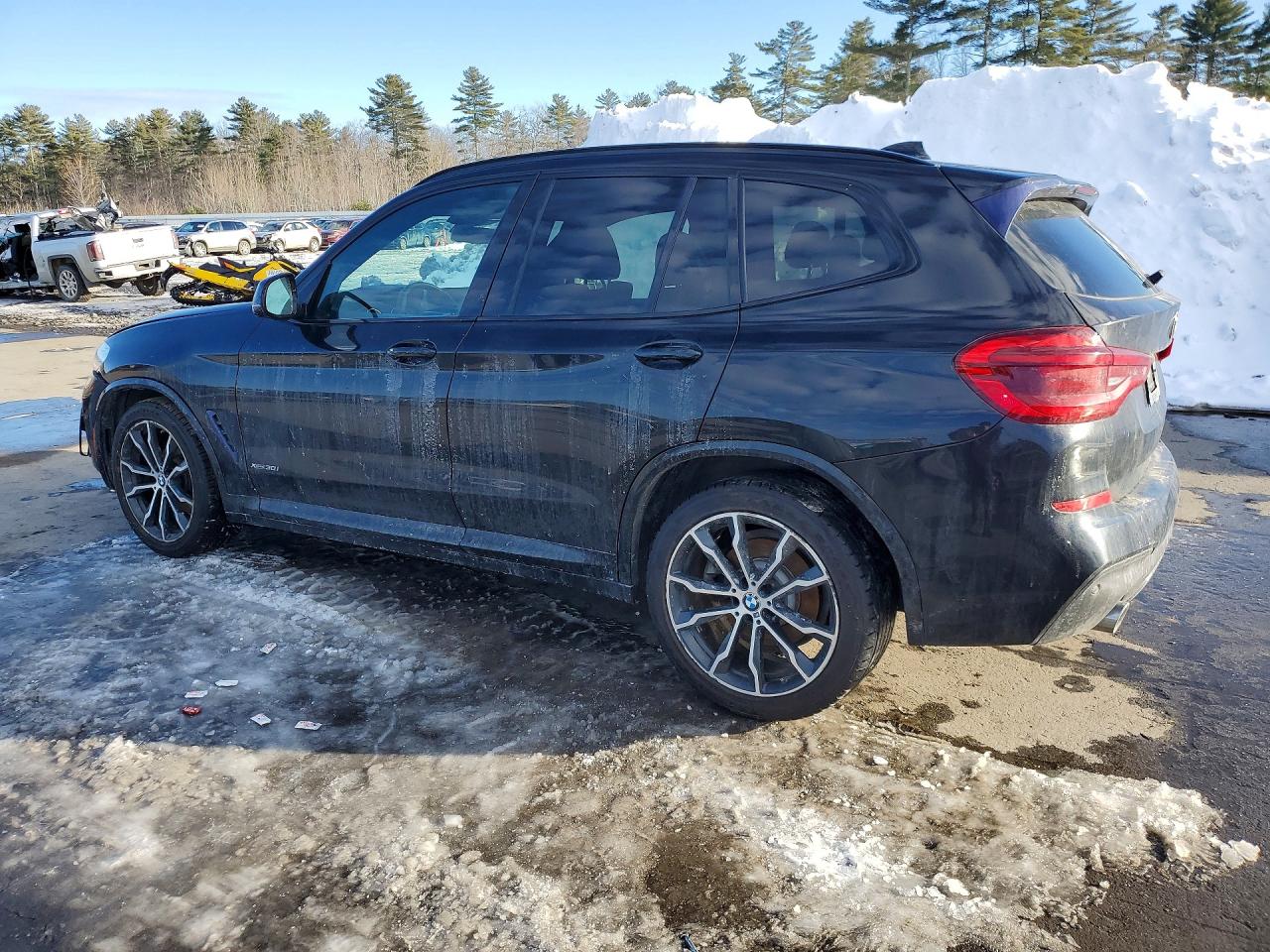 2018 BMW X3 XDRIVE30I photo 3