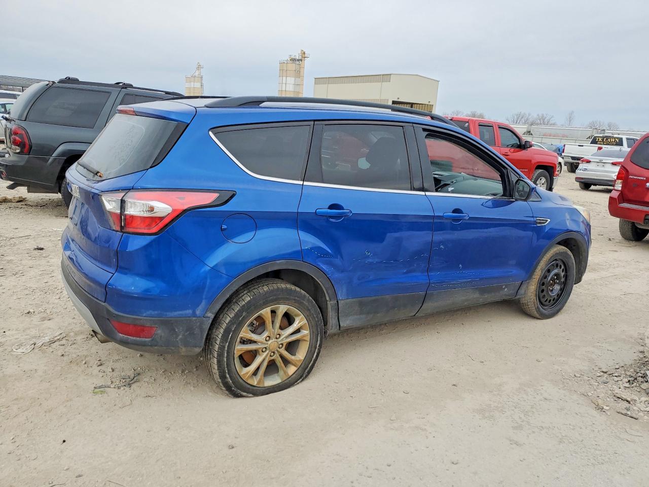2017 FORD ESCAPE SE photo 3