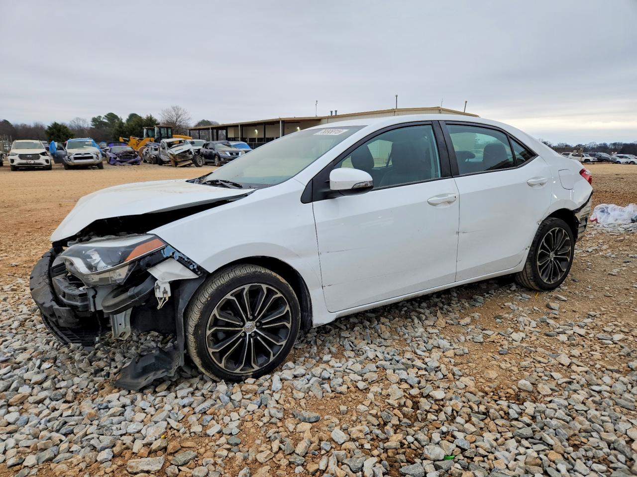 2016 TOYOTA COROLLA