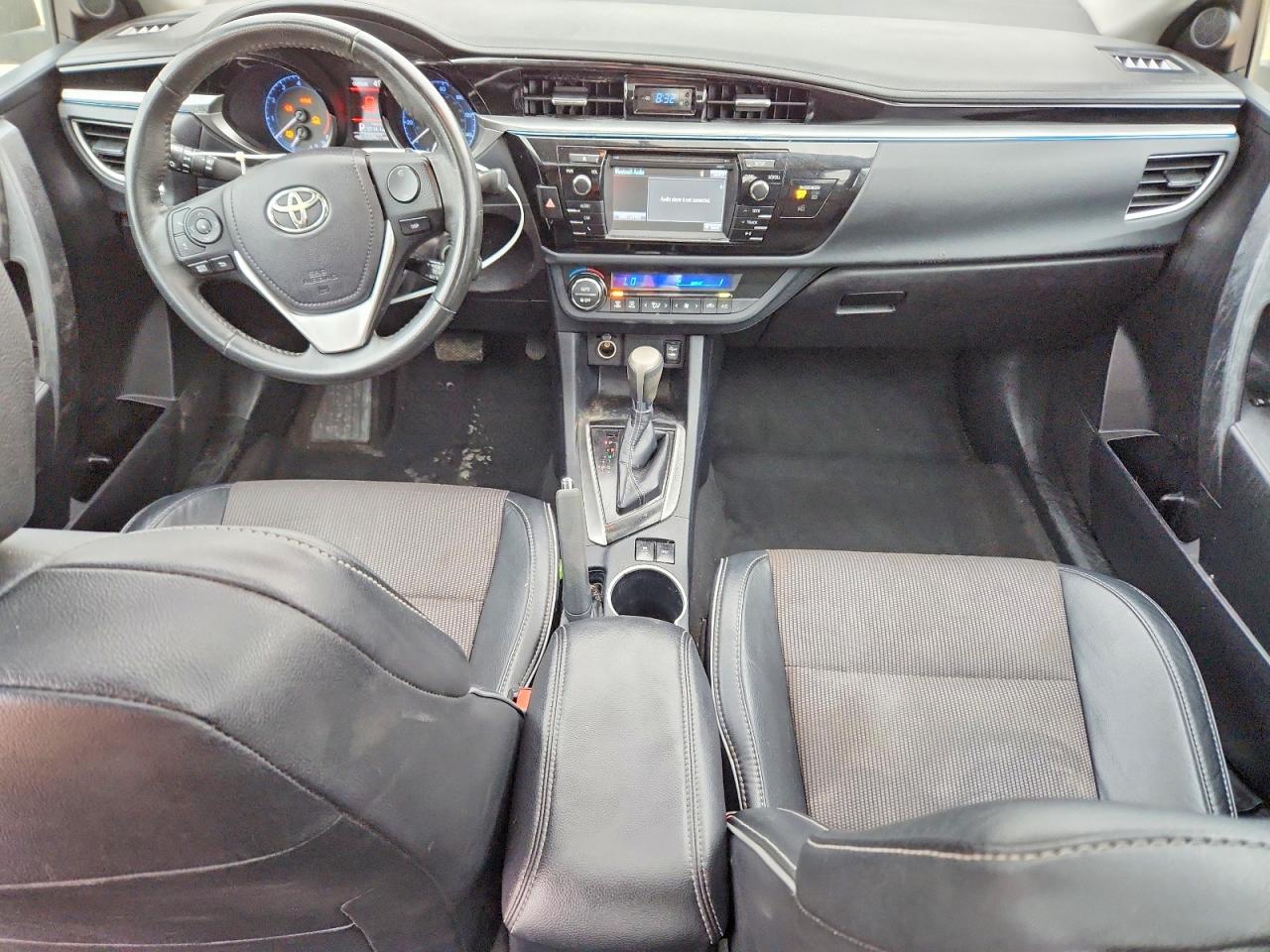 2016 TOYOTA COROLLA S PLUS photo 8