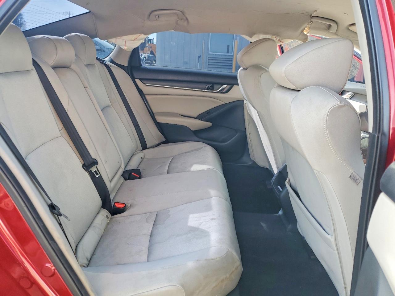 2020 HONDA ACCORD LX photo 10