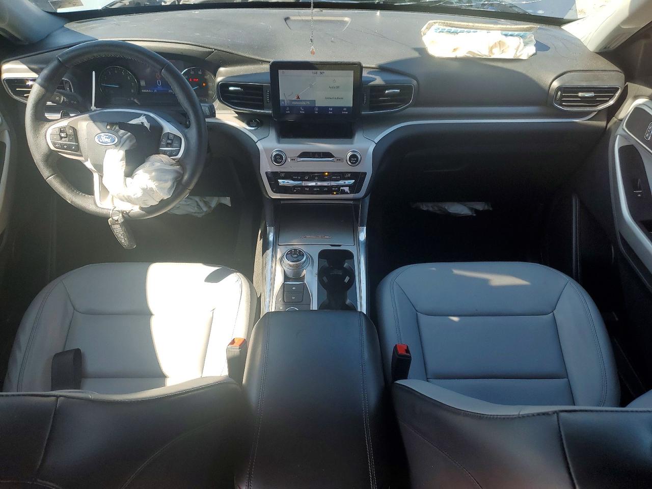 2021 FORD EXPLORER XLT photo 15