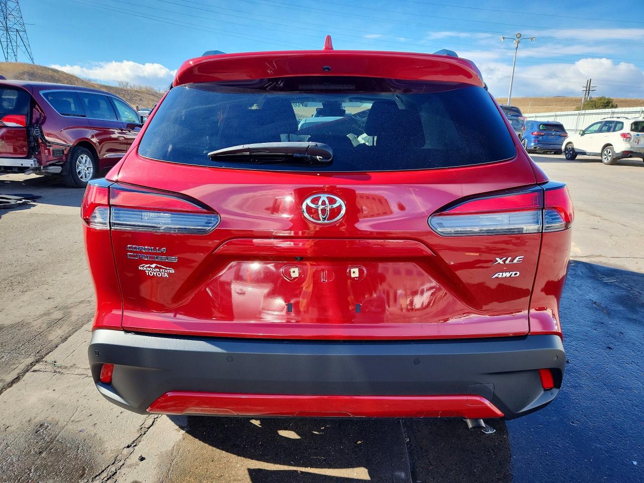 2022 TOYOTA COROLLA CROSS XLE photo 11