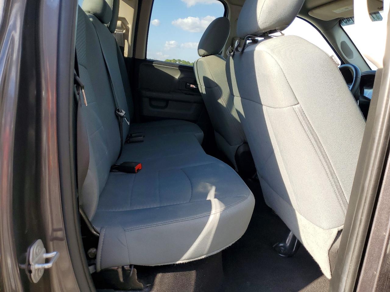 2014 RAM 1500 SLT photo 10