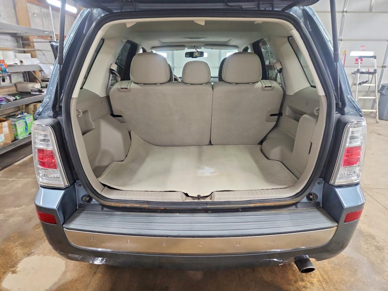 2010 MERCURY MARINER photo 6
