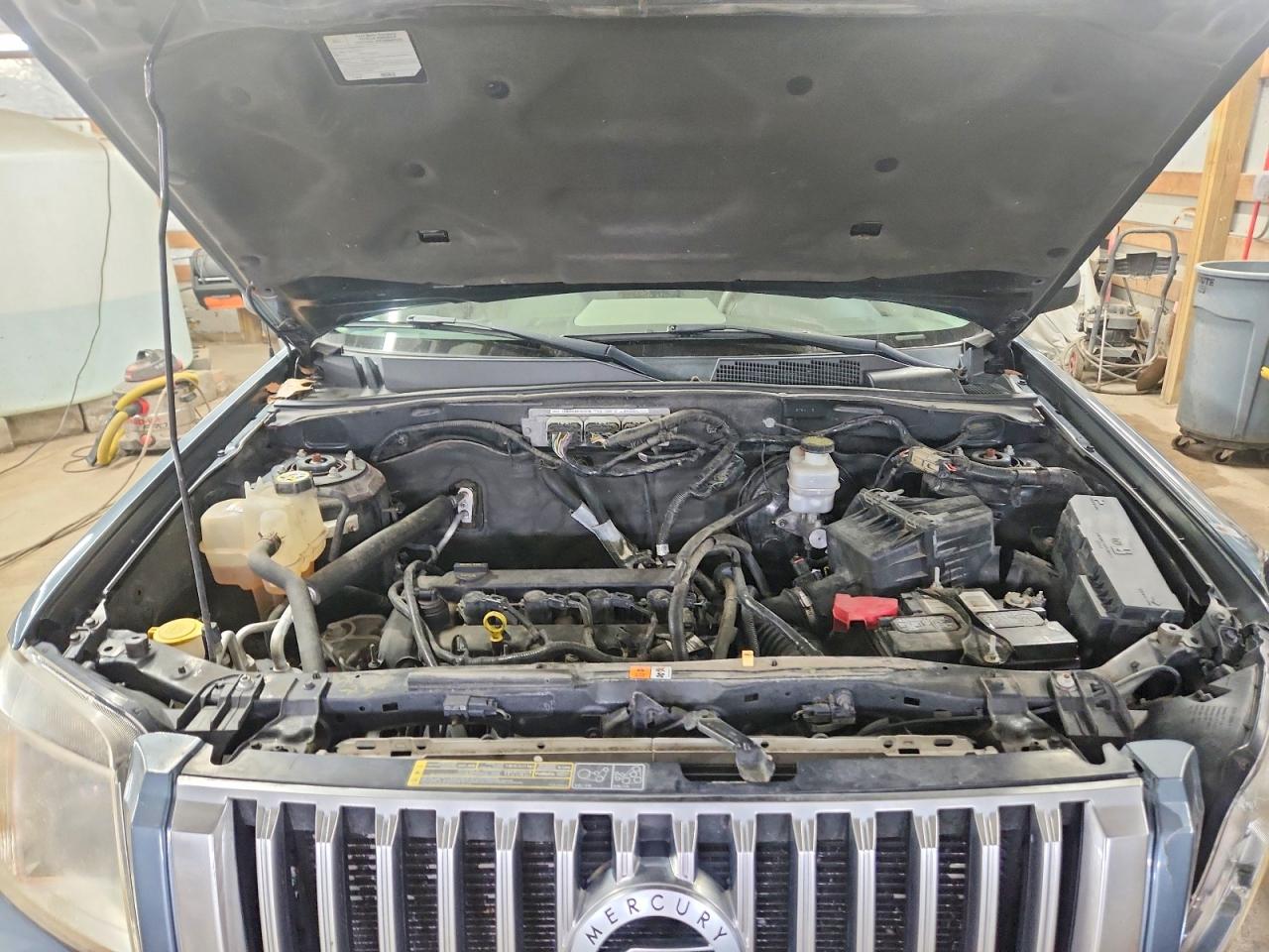 2010 MERCURY MARINER photo 12