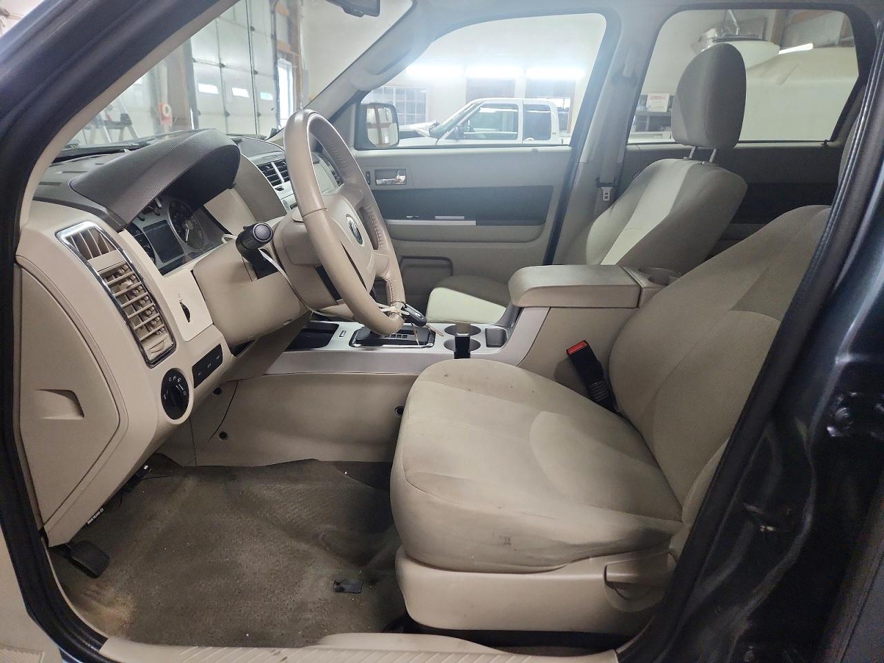 2010 MERCURY MARINER photo 7
