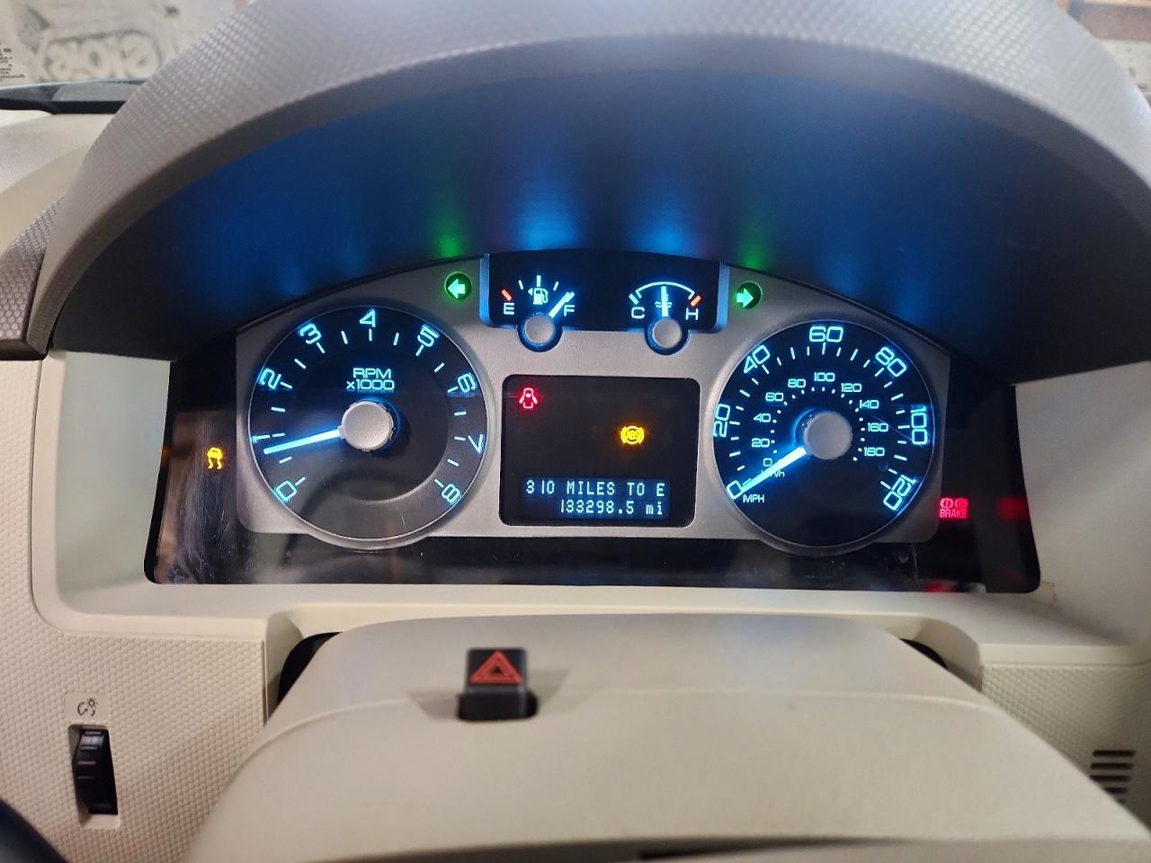 2010 MERCURY MARINER photo 9