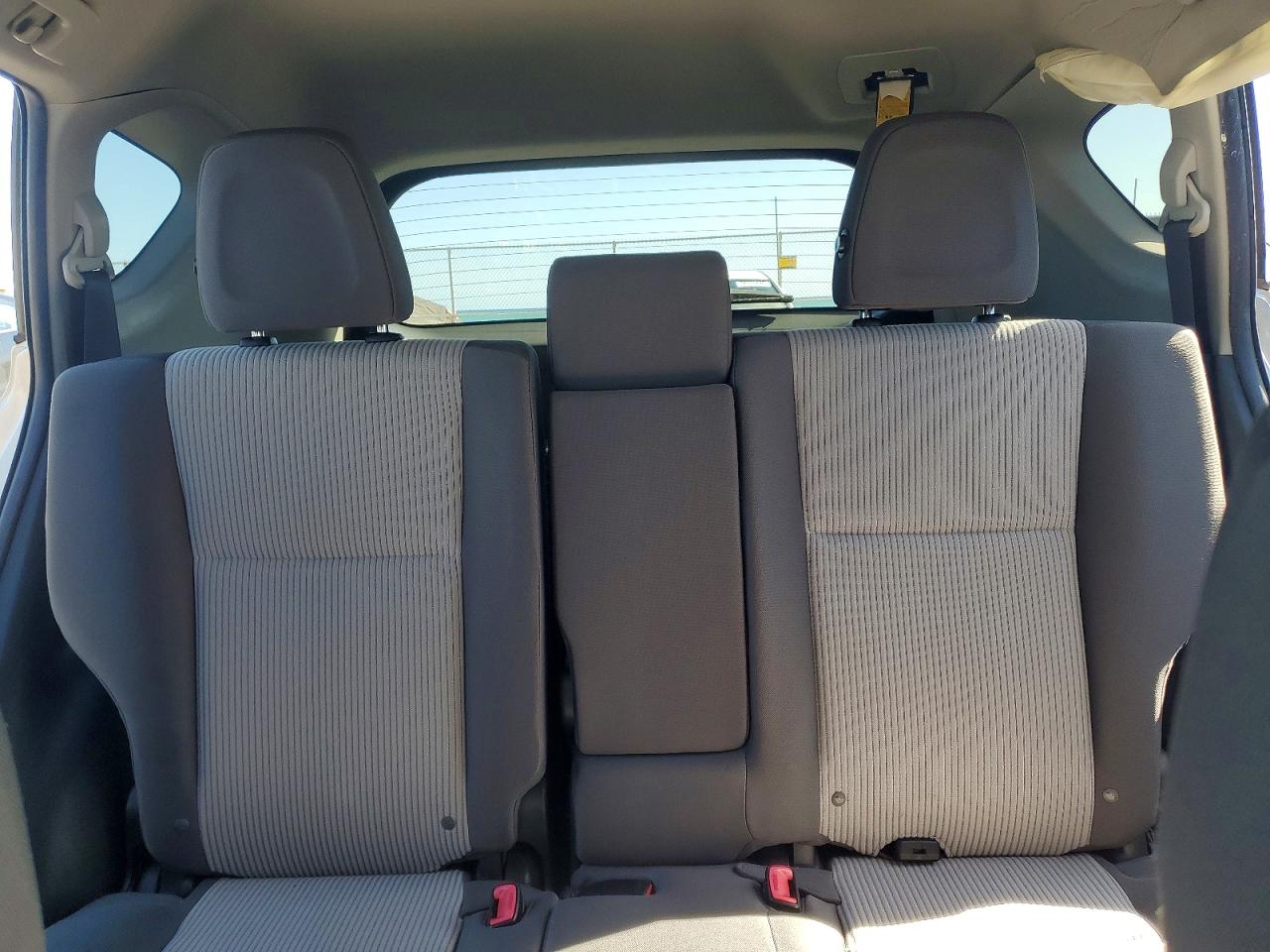 2014 TOYOTA RAV4 LE photo 10