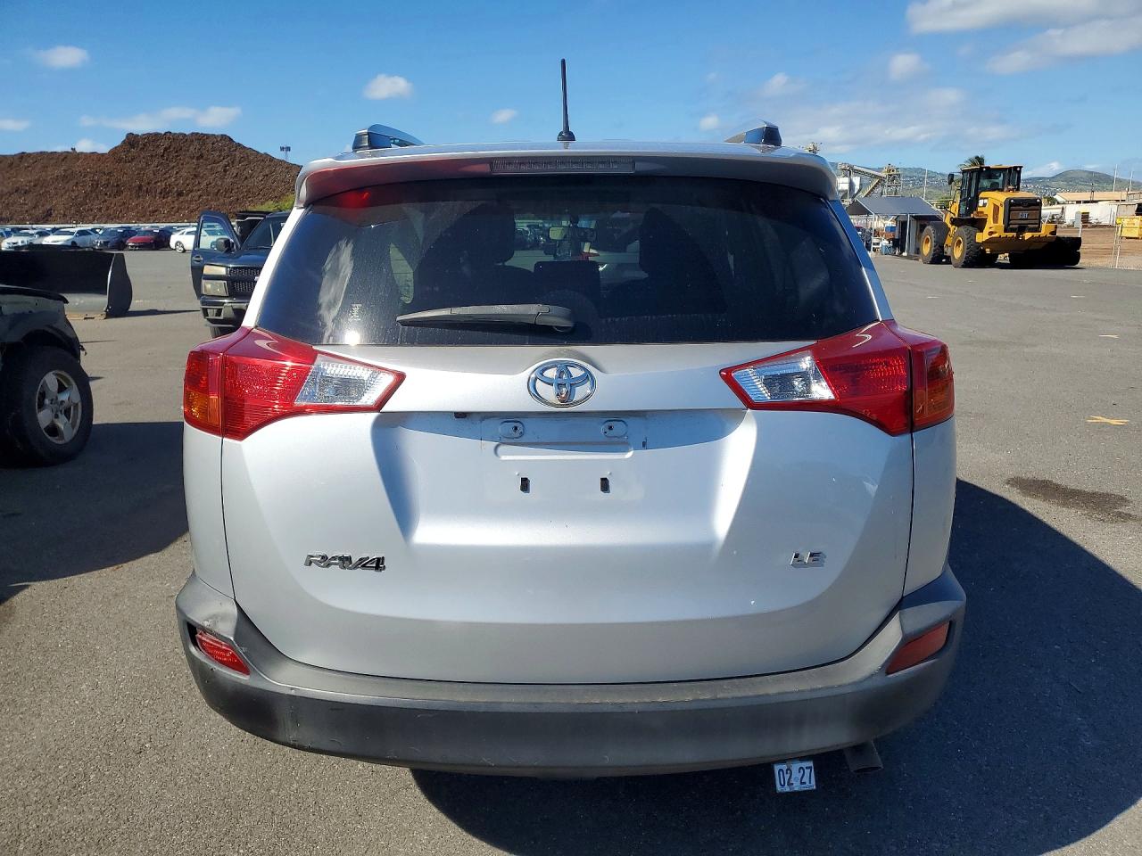 2014 TOYOTA RAV4 LE photo 6