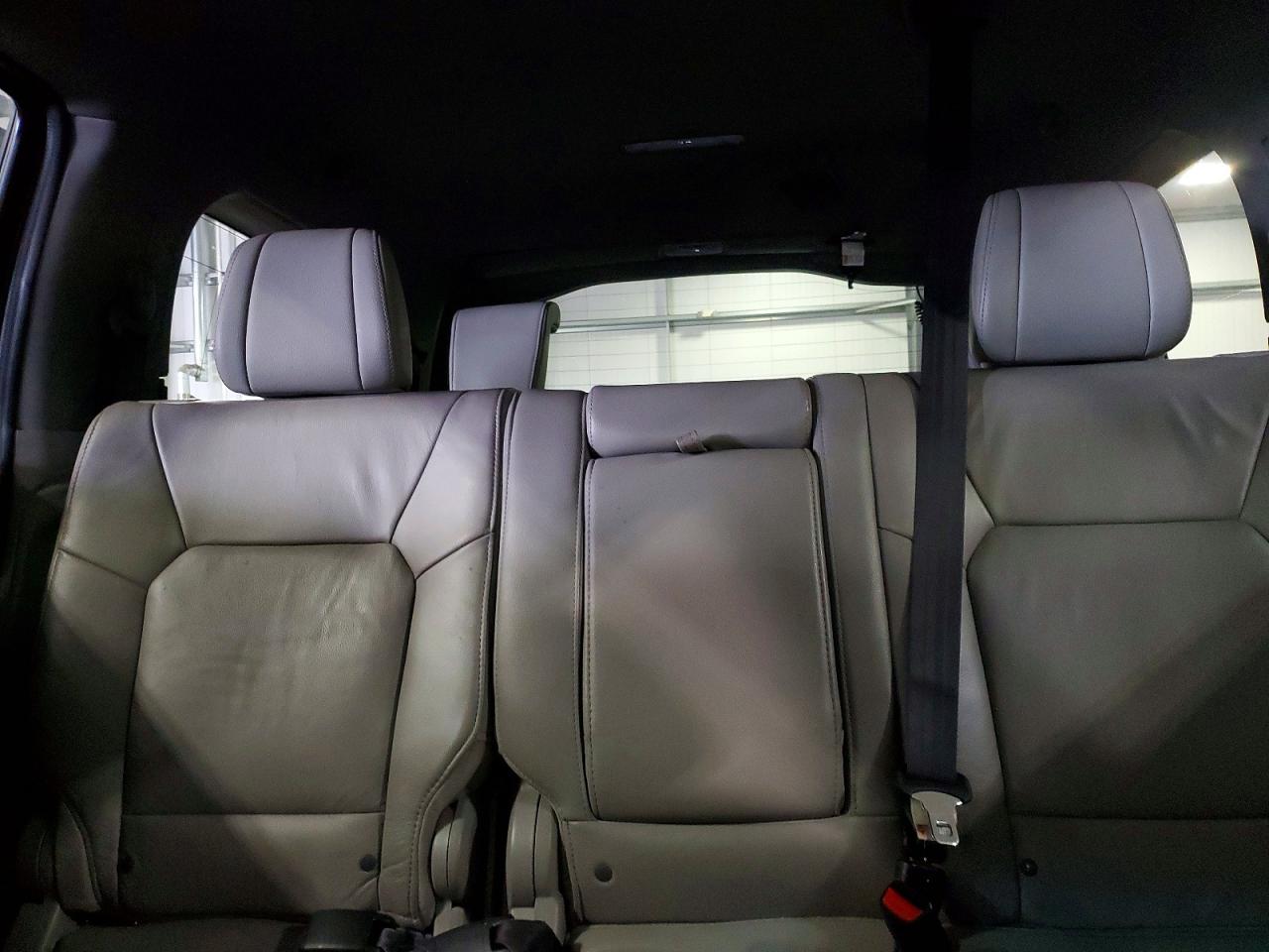 2015 HONDA PILOT EXL photo 10